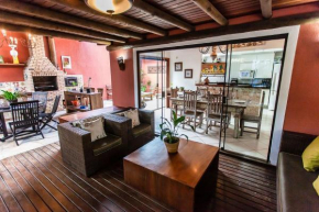 Confortável casa a 100 metros da praia! Bem equipada para até 10 pessoas - Búzios, RJ